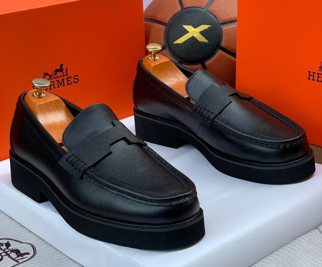 Hermès Guillaume Black Grained Calfskin Loafers